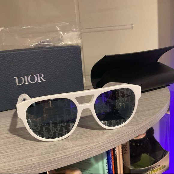 Brand New Dior White Monogram Unisex Sunglasses - Picture 2 of 8